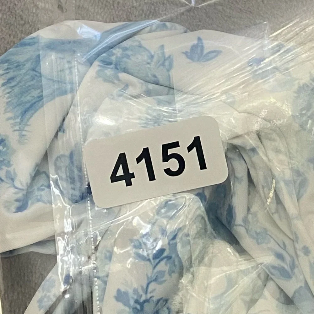 New! Frankie’s Bikinis x GIGI HADID Tia toile thong bikini bottoms 24151